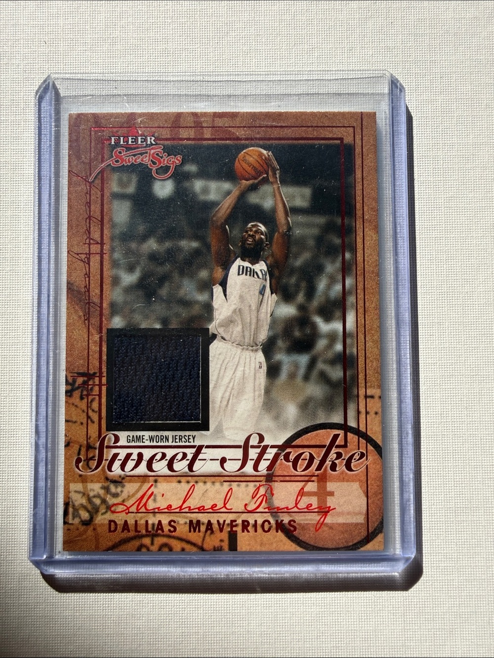 Michael Finley 2004-05 Fleer Sweet Sigs Game Worn Jersey Card SS/MF